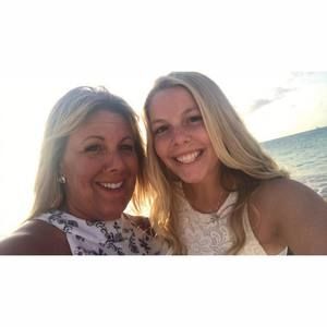 Meet your Posher, Abbie